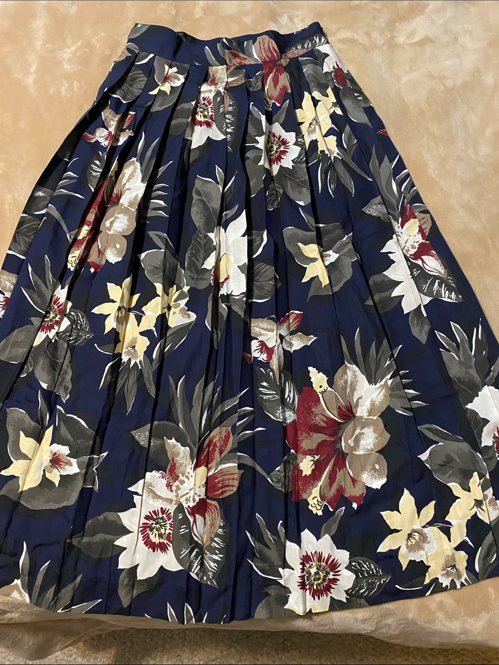Rena Rowan for Saville Navy Floral Pleated Midi Skirt Sz M